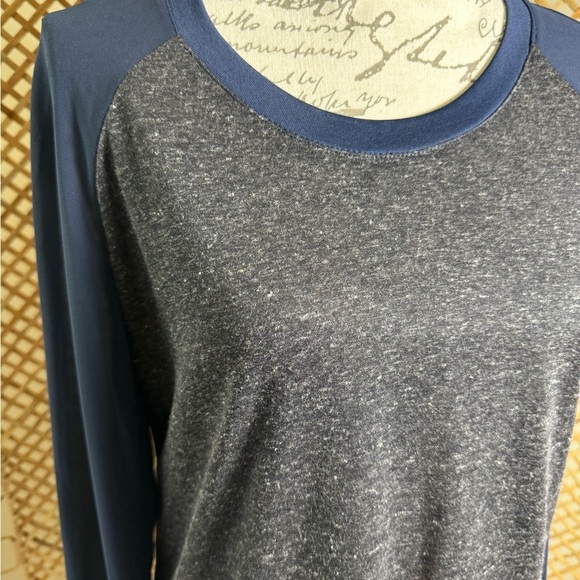 Long sleeve Sheer Tunic - Picture 5 of 8